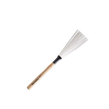 Innovative Percussion BR3 Medium Wire Retractable Brushes Pair w/Wood Handle