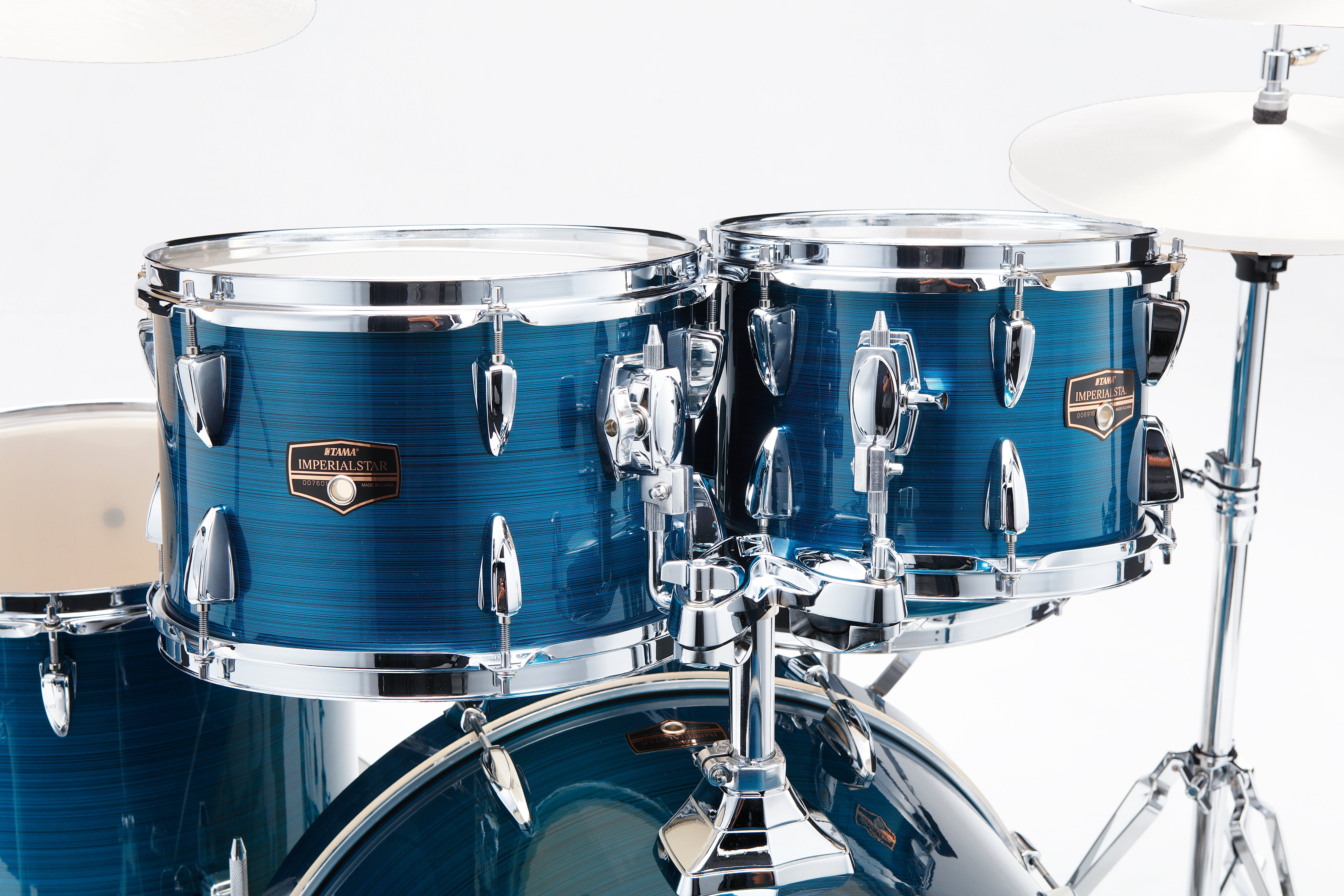 TAMA Imperialstar IP52H6W HLB 5 piece Drum Kit with 22 Bass Drum 14 Snare Drum Hardware Hairline Blue Music Works