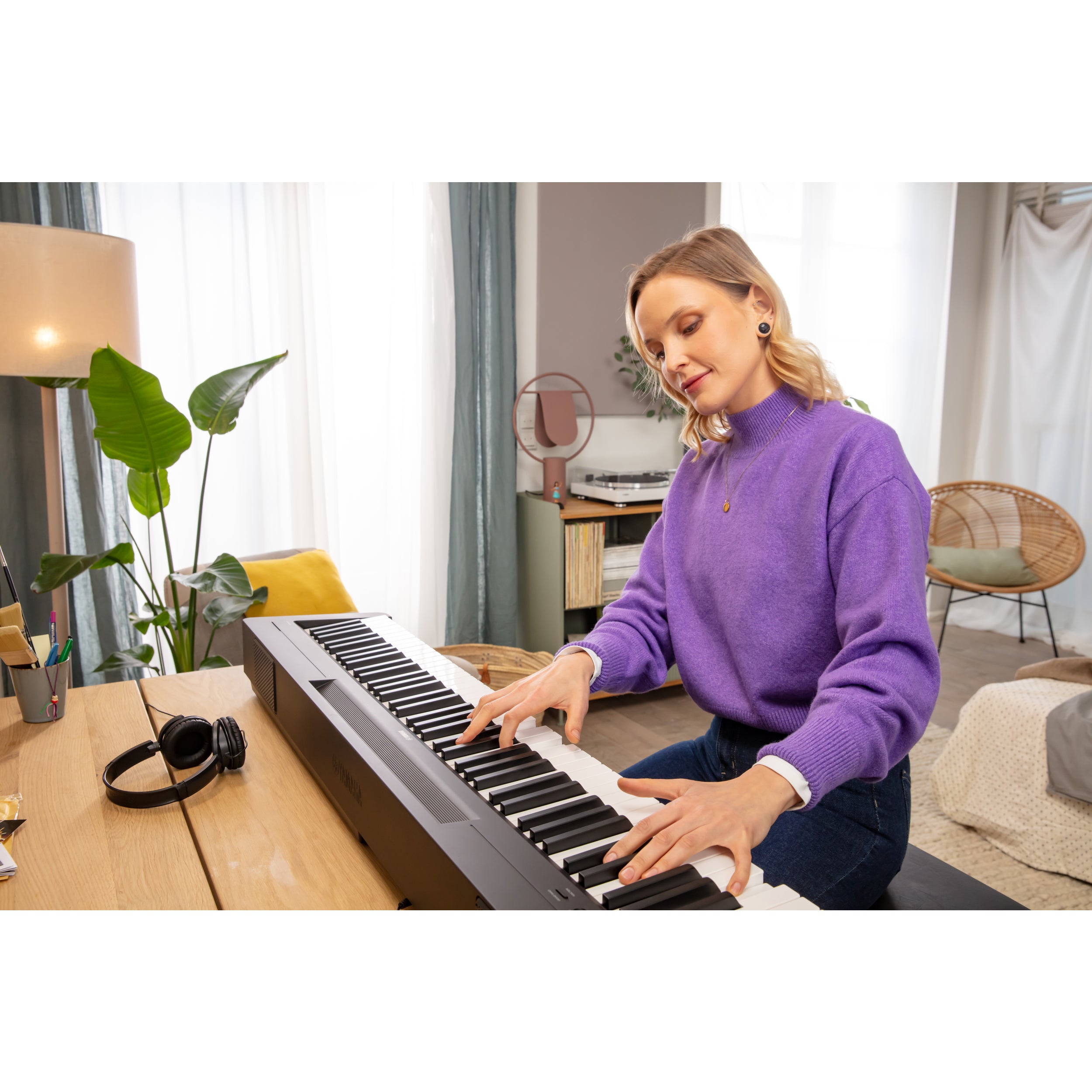 Yamaha P-145 88-Key Digital Stage Piano - Black