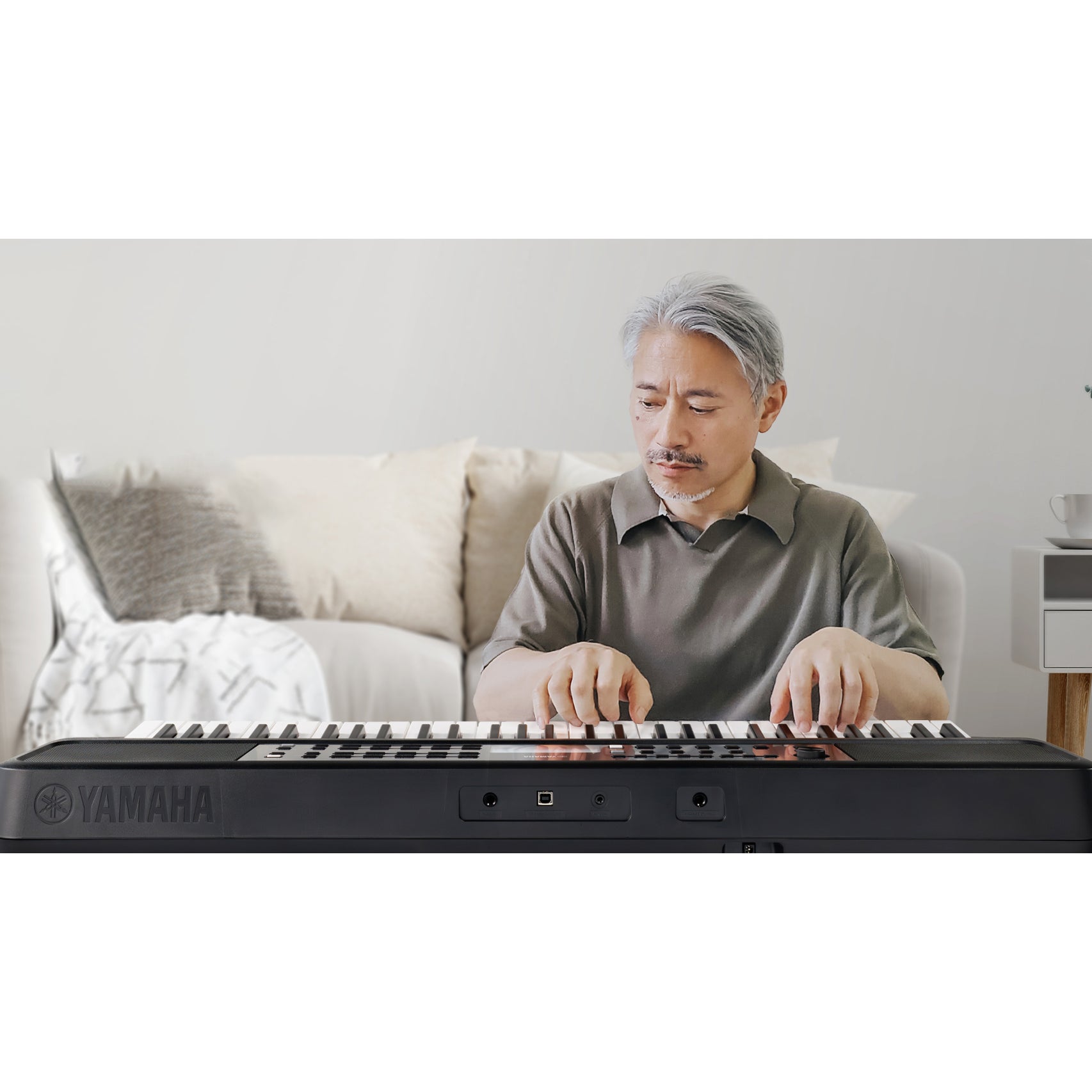Yamaha PSR-E383 61-Key Touch Sensitive Portable Keyboard